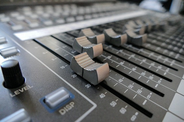 Mixer für bezahlbare Livemusik für Feiern in ganz Deutschland und Benelux