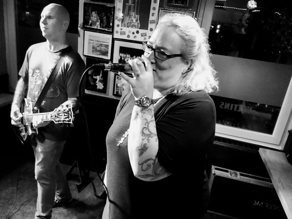 Taketwo-Duo Nicole & Mike Markwitz